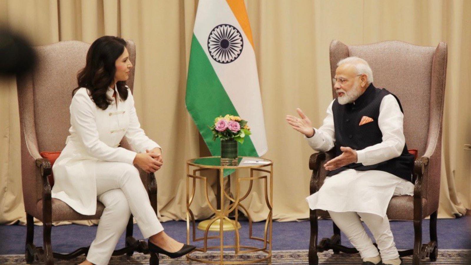Tulsi Gabbard and Narendra Modi
